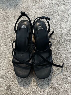 wild fable Black Strappy Heeled Sandals